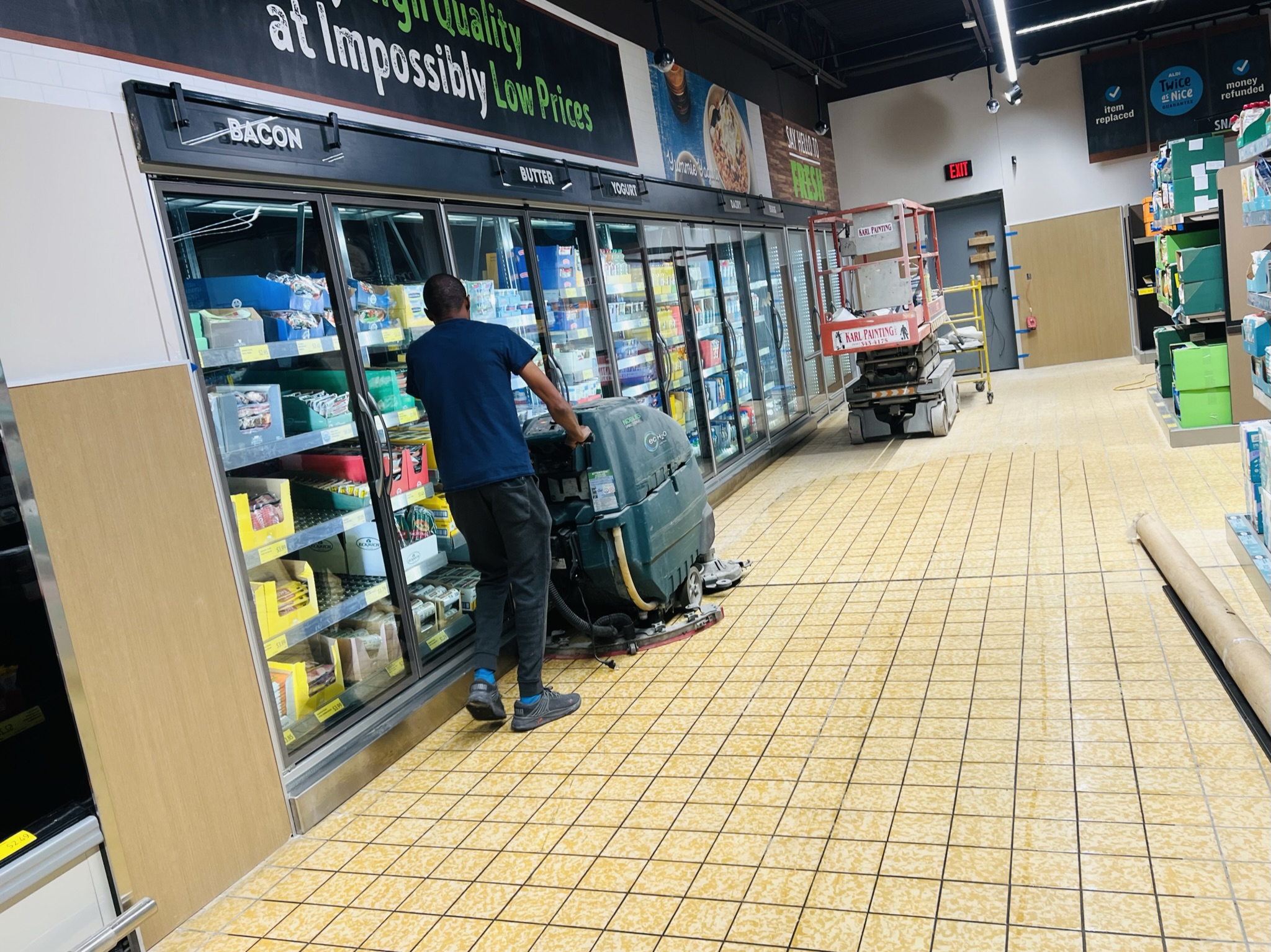 Using-Floor-Machine Using-Floor-Machine